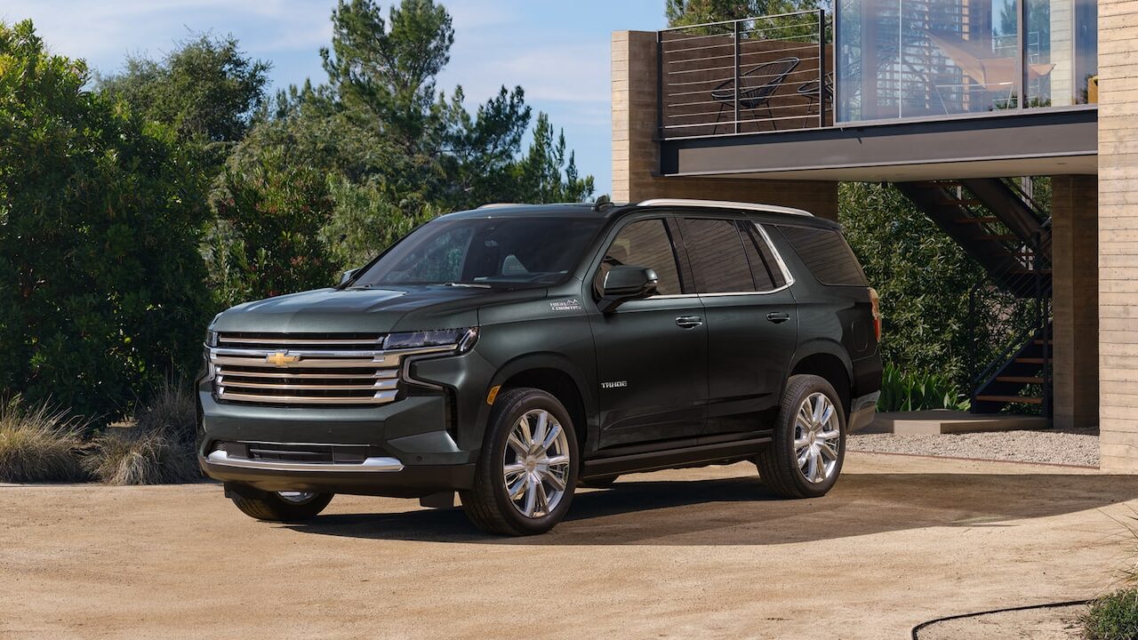 Left Side of the 2022 Chevrolet tahoe