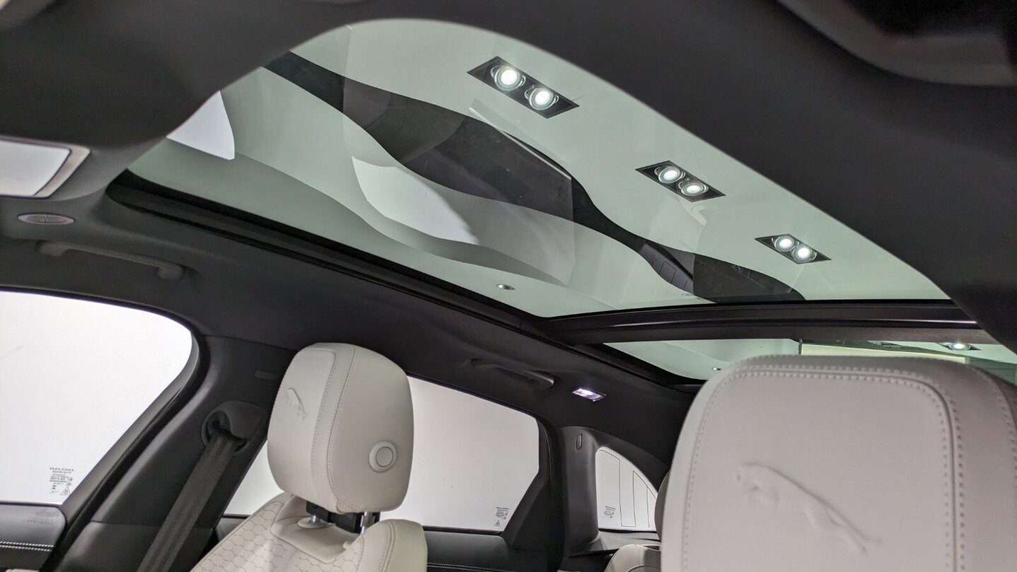 F-Pace SVR Edition Moonroof