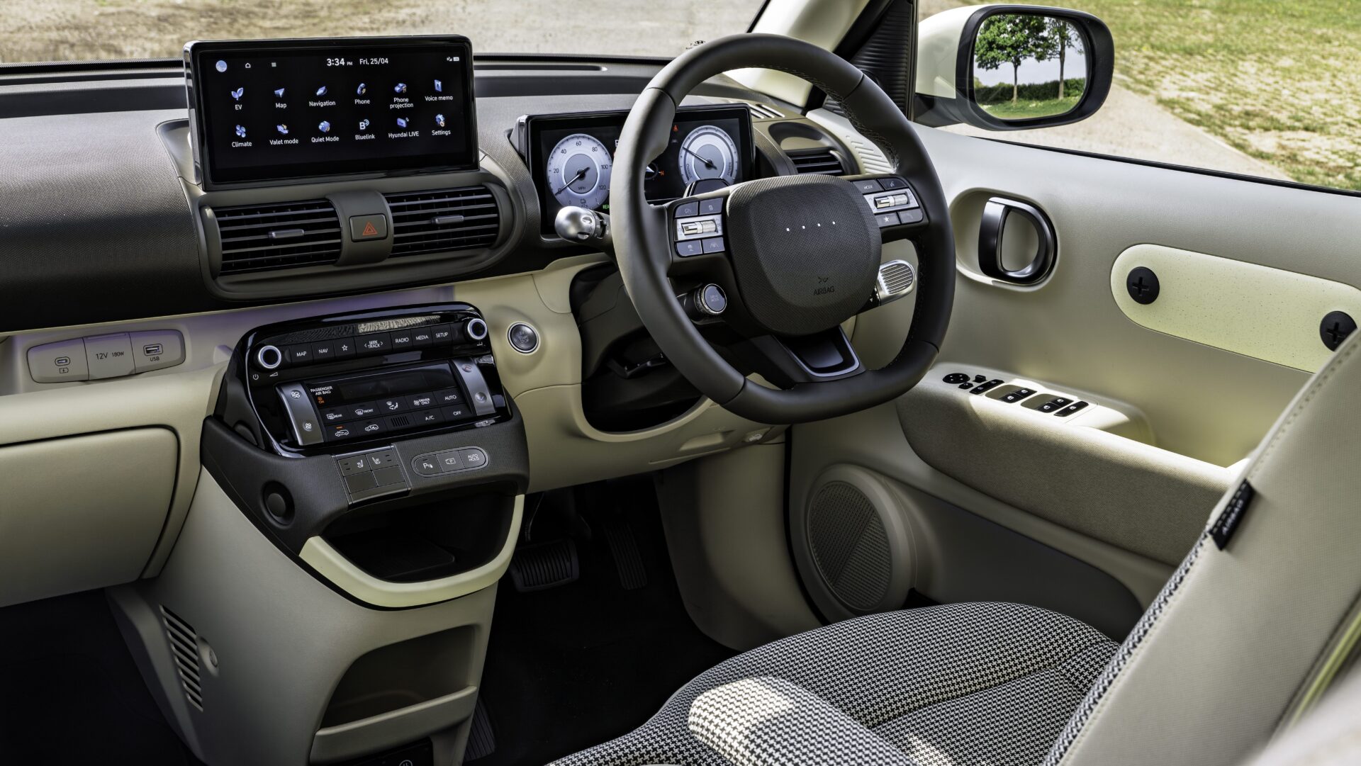 2025 Hyundai Inster Interior
