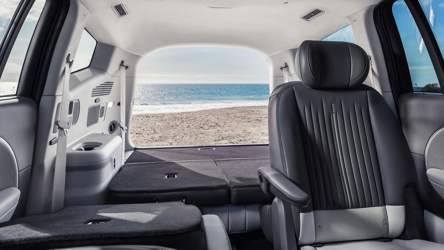 Power folding seats in the 2026 Ioniq 9