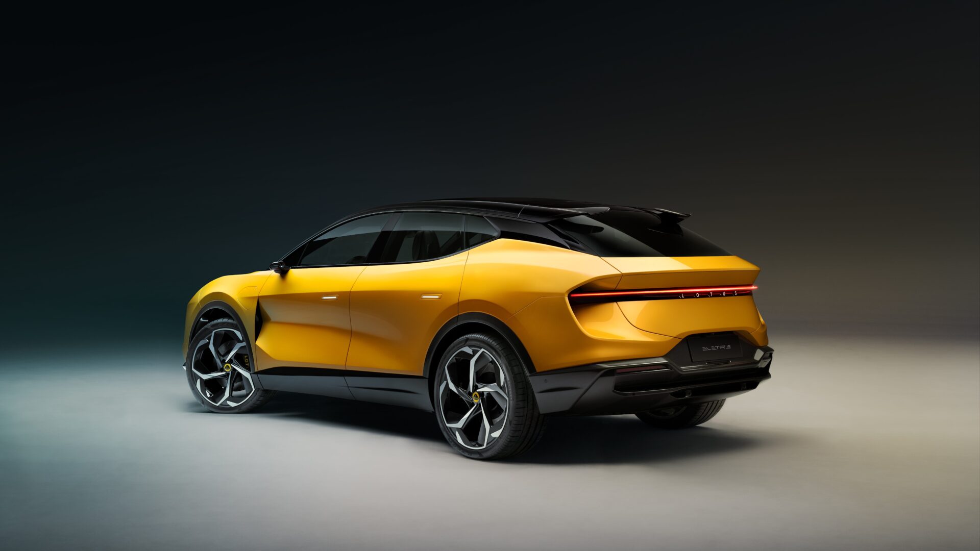 The 2026 Lotus Eletre is stunning