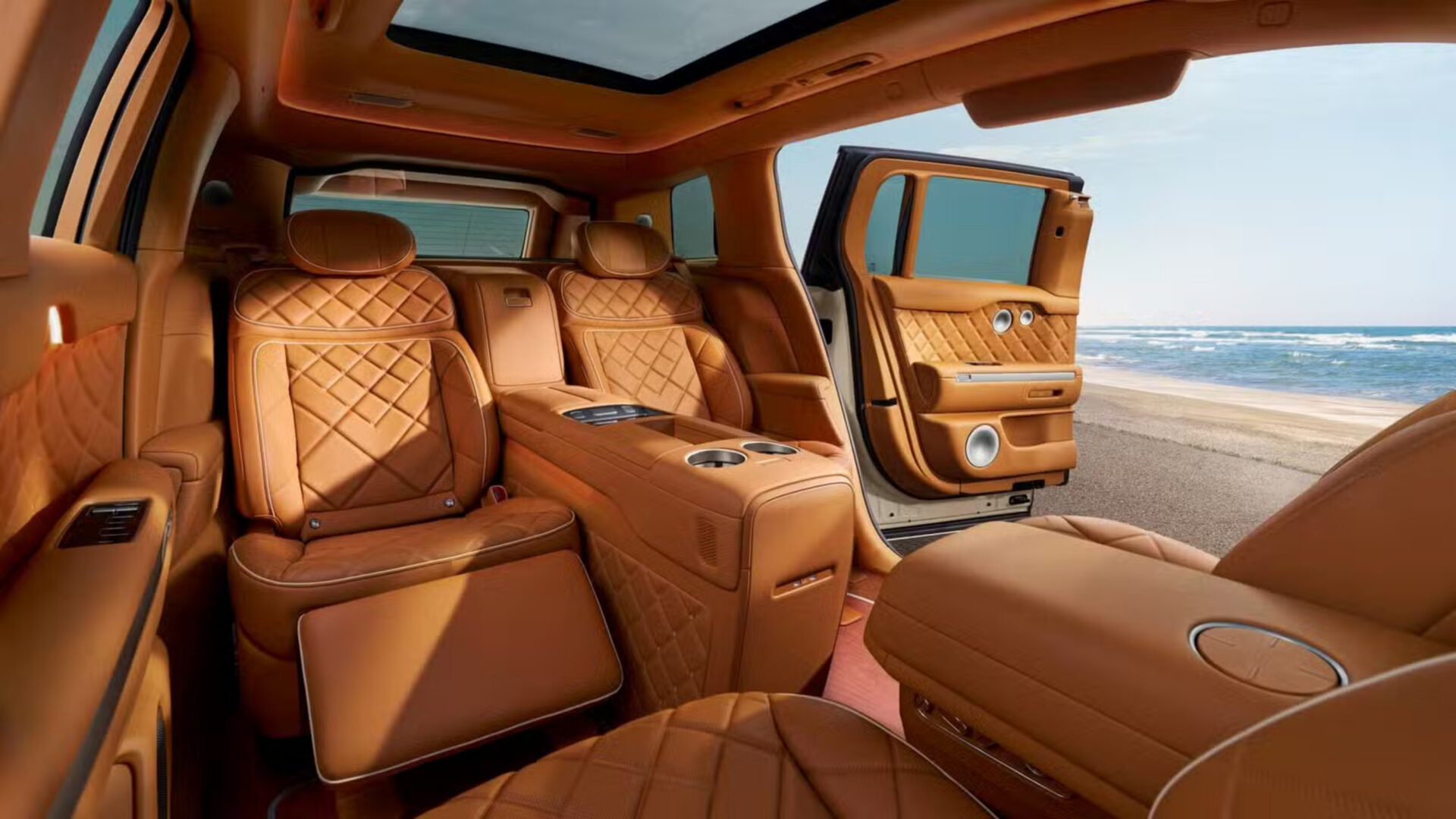 GV90 Interior with swivel seats