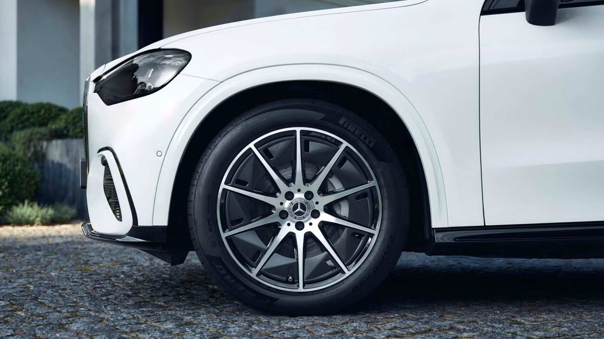 2027 Mercedes GLC 400 4Matic Wheel